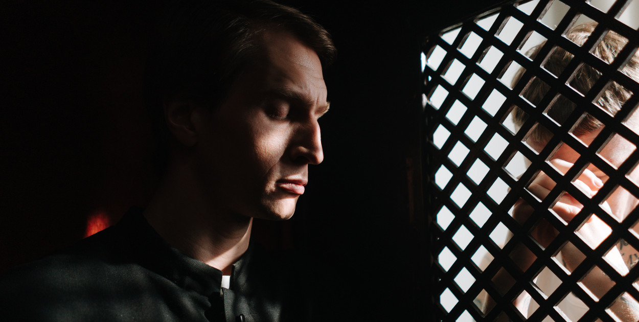 Czy odpuszczenie grzechów bez spowiedzi jest możliwe? Ksiądz wyjaśnia