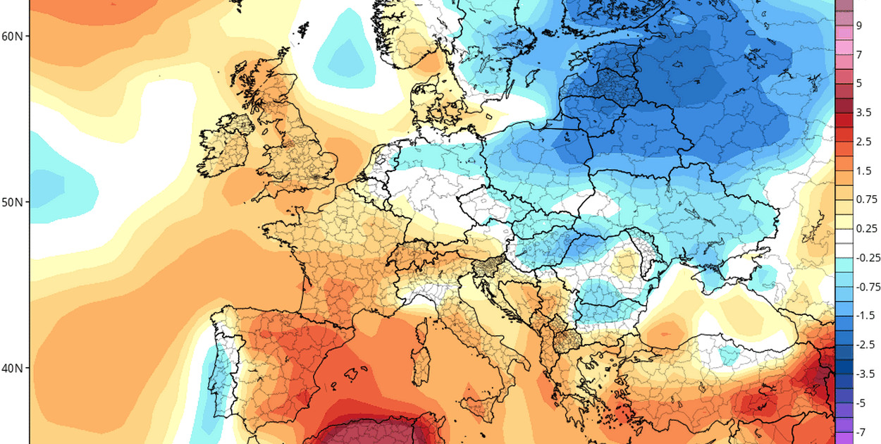 Średnia anomalia temperatury powietrza w okresie 13-30 sierpnia 2025 r. (TROPICALTIDBITS.COM