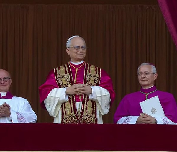 Nowy papież ukazał się światu. Takie przyjął imię!-3147