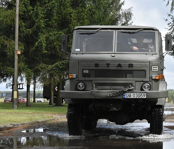 Kolumny wojskowe wyjadą na ulice. Wojsko zapowiada wielkie manewry-3796