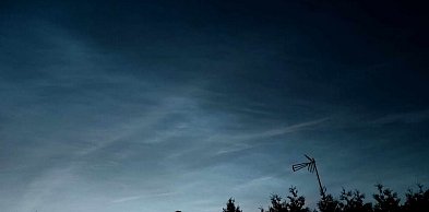Nocą z wtorku na środę pojawiły się rzadko obserwowane chmury