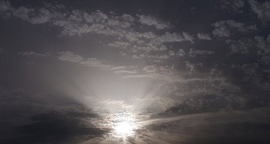 Wysokie temperatury i groźne burze nadchodzą do Polski
